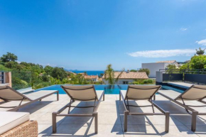 Villa Belenos Piscine vue mer